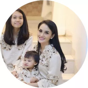 Jasmine Salsabila Abeng - Ririn Ekawati's daughter