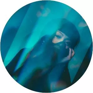 Jasmine Sokko - Singer-songwriter