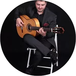 Javi Santiago - Musical artist