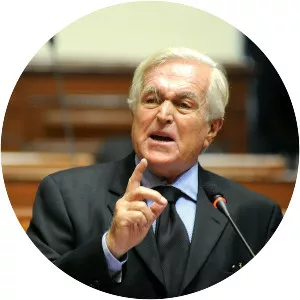 Javier Valle Riestra