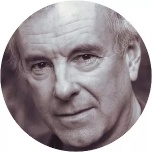 Jay Benedict - American actor