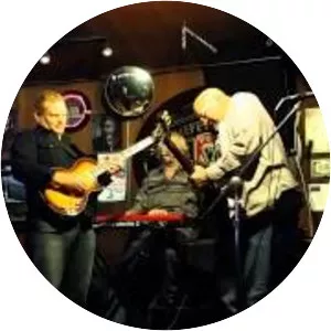 Jay Koder - Guitarist