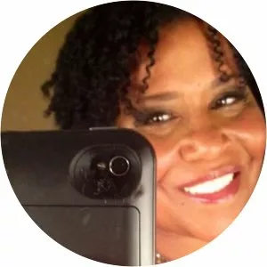 Jayon Anthony - Leon Thomas III's mother