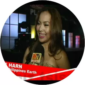 Jeanne Harn - Filipino model