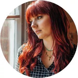 Jemma Johnson - Singer