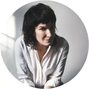Jen Cloher - Australian singer-songwriter