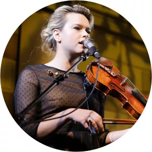 Jenavieve Varga Musician - Musical artist