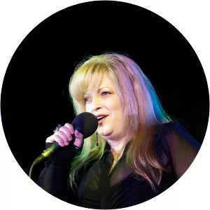 Jenna Sanz-Agero - Singer