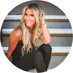 Jennifer Bellinger - Cody Bellinger's mother