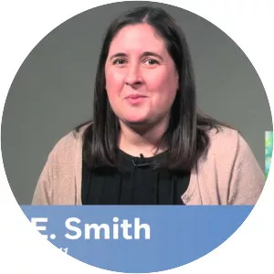 Jennifer E. Smith photograph