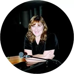 Jennifer Scott - Singer