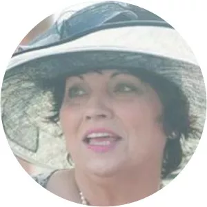 Jennifer Secombe - Booker ‧ Harry Secombe's daughter