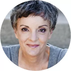 Jennifer Smith  - Vlogger