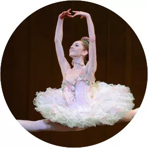 Jennifer Stahl - Dancer