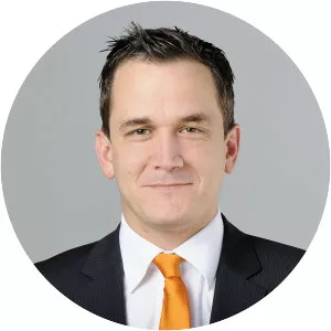 Jens-Peter Nettekoven - Politician