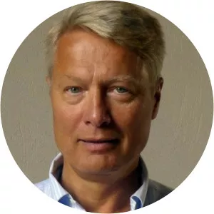 Jesper Z Haeggström