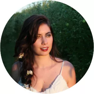 Jessica Allossery - Musical artist