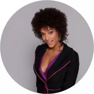 Jéssica Reyes Porque el amor manda photograph