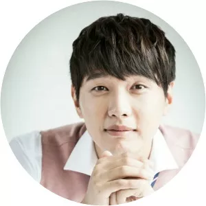 Ji Hyun Woo