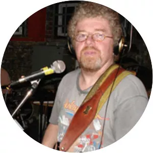 Jim Armstrong - Guitarist