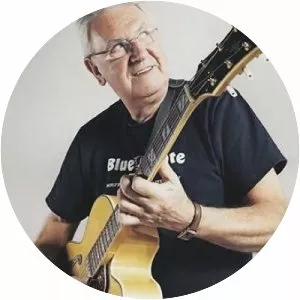 Jim Mullen - Scottish jazz guitarist