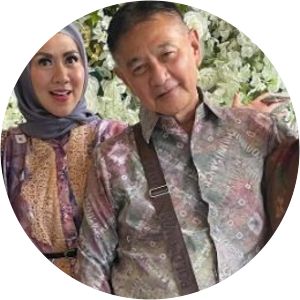 Jimmy Rekartono - Venna Melinda's father
