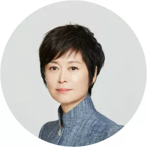 Jing Yidan - Chinese host