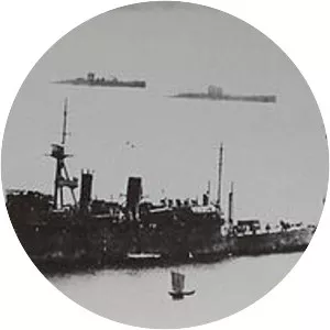 Jingei-class submarine tender