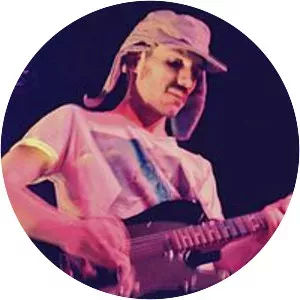 Jo Goyeneche Musician