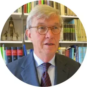 Joachim W. Dudenhausen