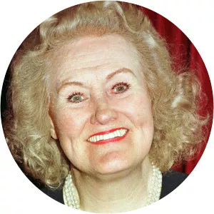 Joan Sutherland - Australian dramatic coloratura soprano