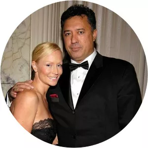 Joanna Last - Make-up artist ‧ Ron Darling's wife