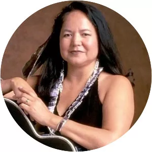 Joanne Shenandoah - Singer