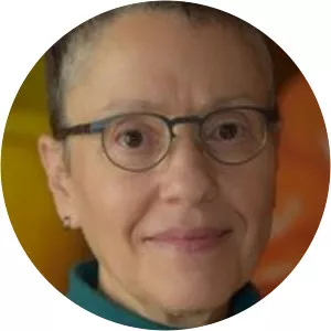 Joanne Stepaniak - American writer