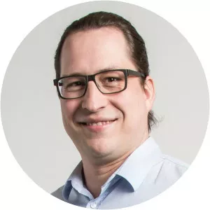 Jochen Mierau - Health economist