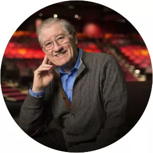 Joe Dowling - Theater director