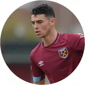 Joe Powell - Football player