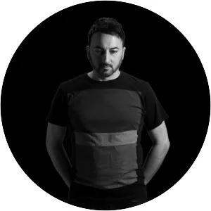 Joee Cons - Musical artist