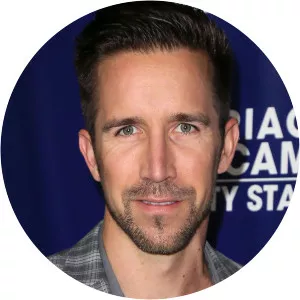 Joey Toth photograph