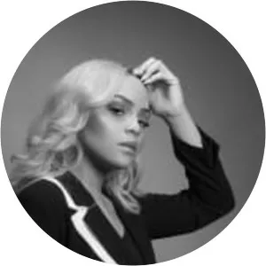 Johari Noelle - Singer