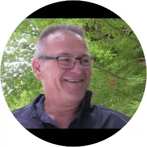 John Yarno - Football player