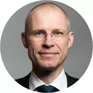 Johnny Lind - Economist