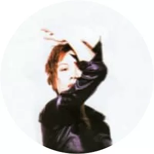 JoJo Lee Qunn Jo - Singer-songwriter