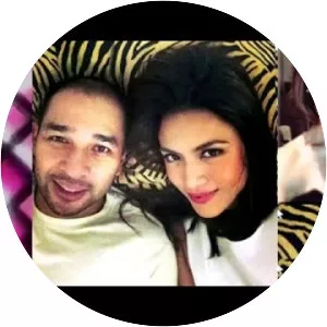 Jojo Oconer photograph