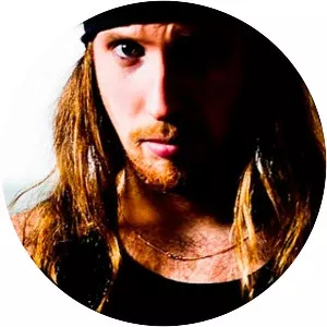 Jona Tee - Musical artist