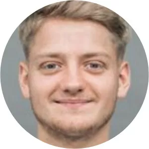 Jonas Pfalz - Football player