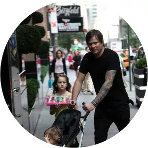 Jonas Rocket DeLonge - Vocalist ‧ Tom DeLonge's son