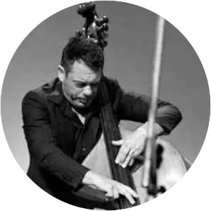 Jonathan Zwartz - Musician