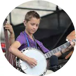 Jonny Mizzone photograph