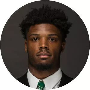 Jordan Cronkrite - American football player